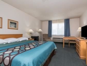 Super 8 By Wyndham Sheldon Otel Oda fotoğraf